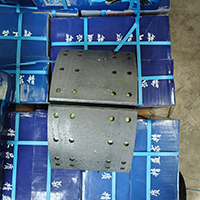 Accessoires voor zware vrachtwagens Rem-ahoe-montage