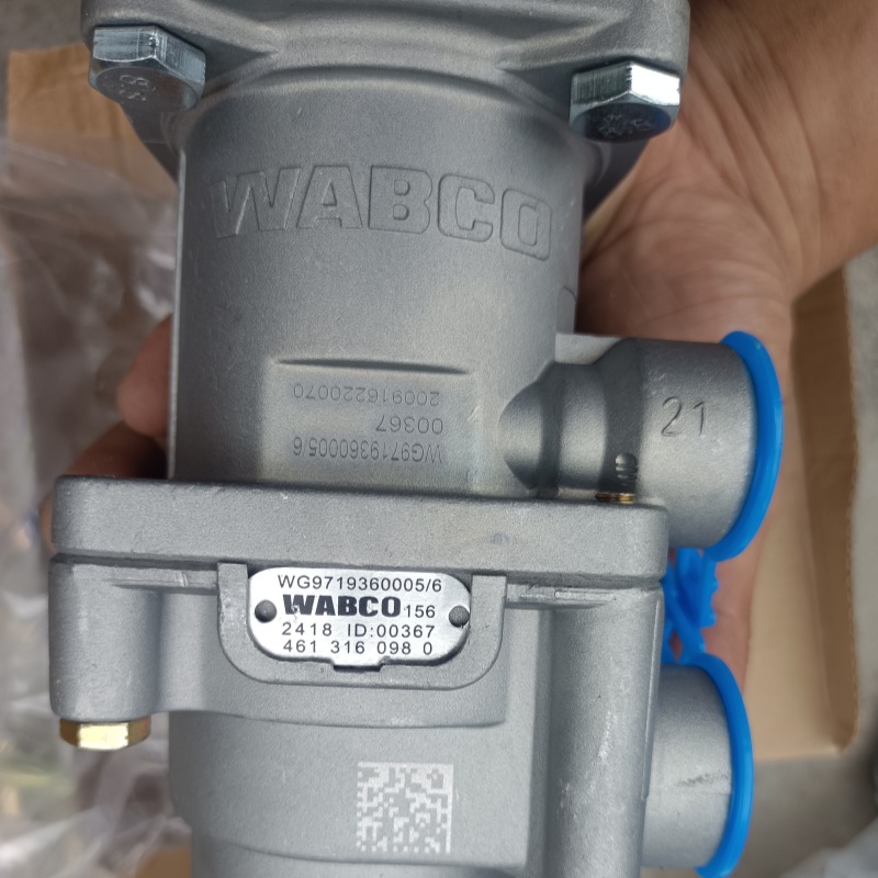 Реле тормозного клапана для самосвала Accessories.jpg Реле тормозного клапана для самосвала Accessories.jpg