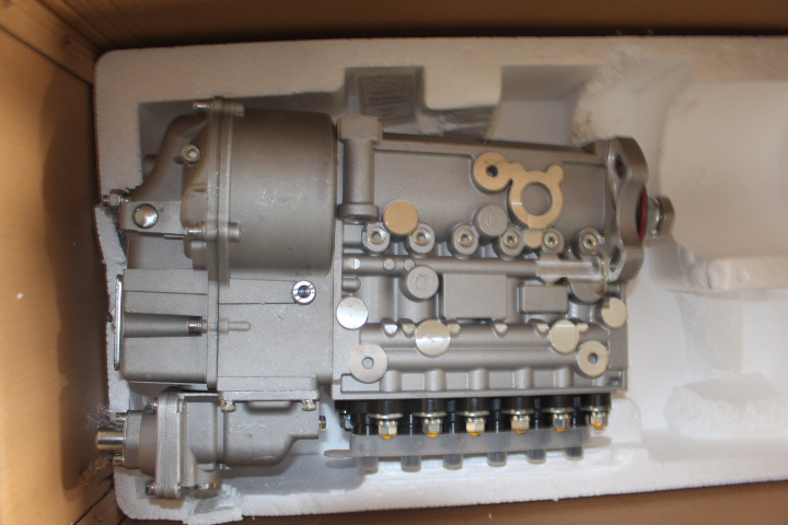 Accessories Fuel Injection Pump Assembly.jpg Accessories Fuel Injection Pump Assembly.jpg