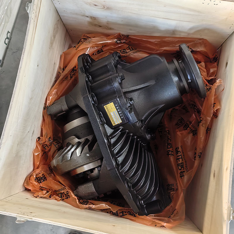 Reductor principal del eje trasero.jpg Reductor principal del eje trasero.jpg