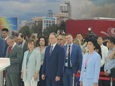 Participa en la Expo China-Rusia en Rusia