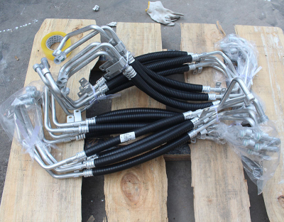 أنبوب توصيل الضاغط