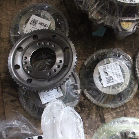 Accesorios del eje trasero en camiones volquete Accesorios del eje medio y trasero para camiones volquete W2405042F02D.jpg Accesorios del eje trasero en camiones volquete Accesorios del eje medio y trasero para camiones volquete W2405042F02D.jpg