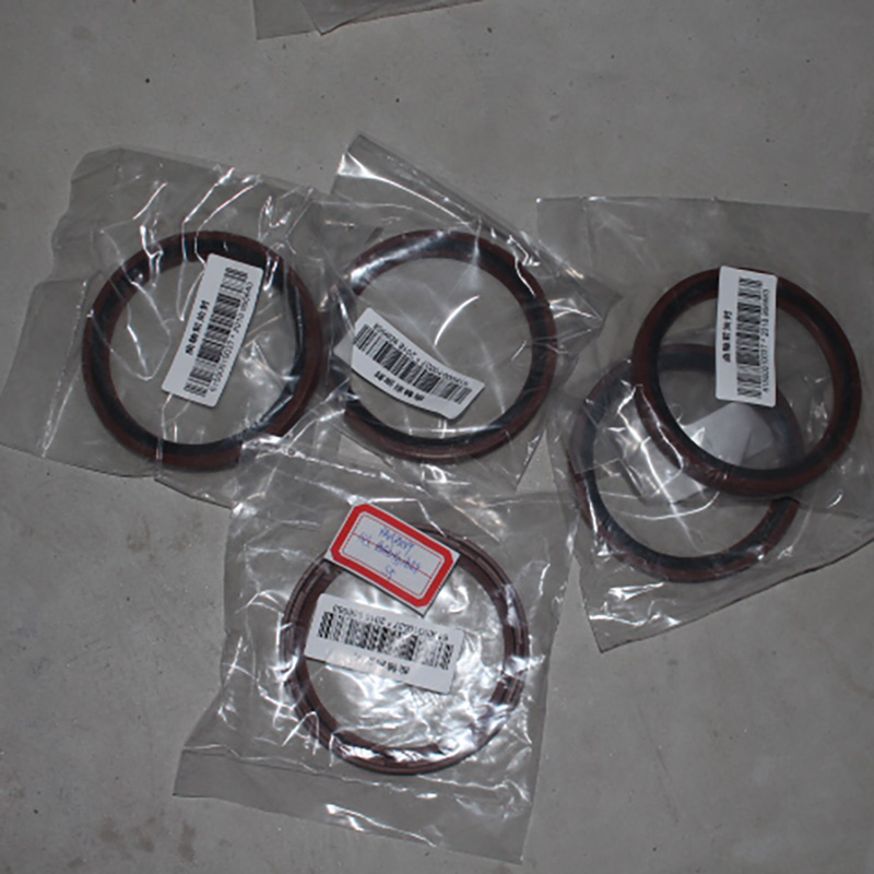 Front Crankshaft Oil Seal.jpg Front Crankshaft Oil Seal.jpg