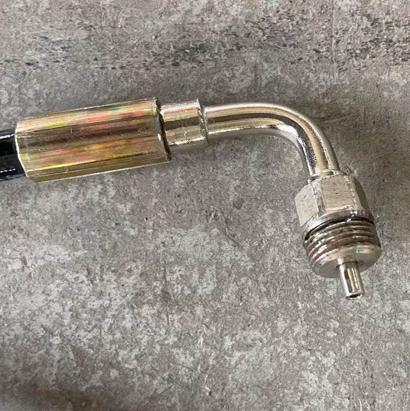 Tuyau haute pression.jpg Tuyau haute pression.jpg