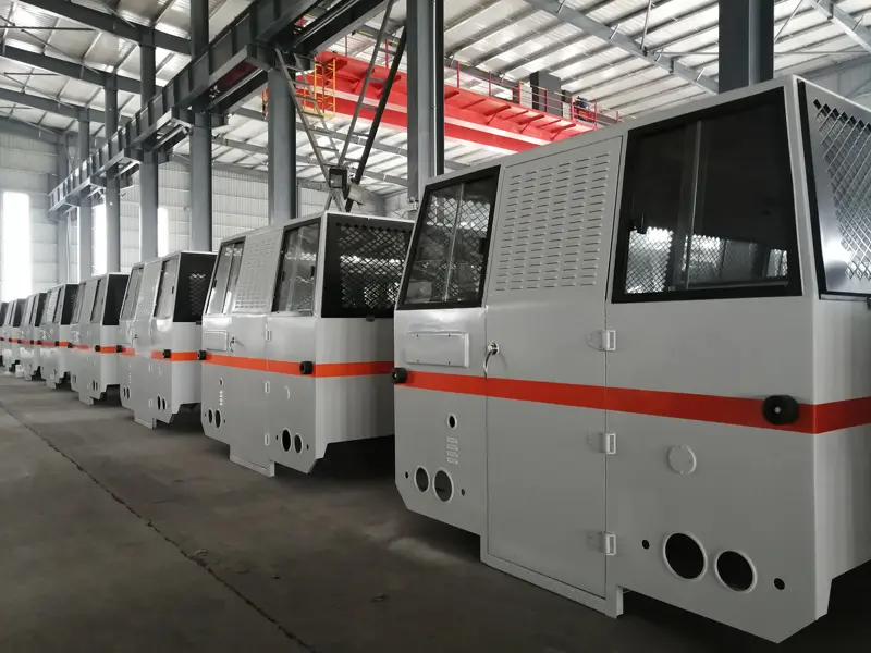 Tecnologia de primeira classe, produtos de primeira classe, serviços de primeira classe First -class Technology, First -class Products, First -class Services