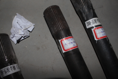 Прочная задняя полуось