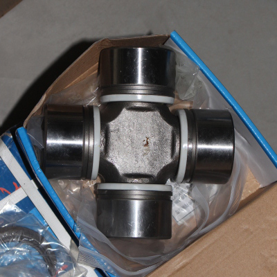 Узел поперечного вала трансмиссионного вала