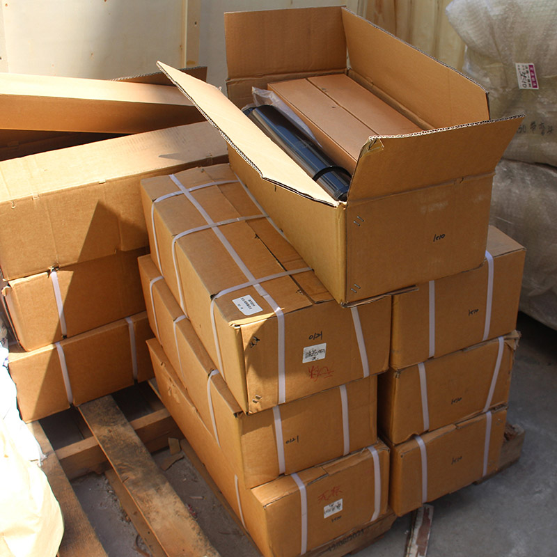 Conjunto de amortiguador de choque de piezas automotrices de Shaanxi.jpg Conjunto de amortiguador de choque de piezas automotrices de Shaanxi.jpg