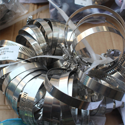 الملحقات B-type Worm Drive طارة الأنابيب المرنة