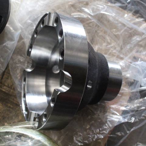 Accesorios del eje trasero en camiones volquete LC300 Carcasa izquierda del cuerpo del diferencial (giro brusco) W2403021F0C-20.jpg Accesorios del eje trasero en camiones volquete LC300 Carcasa izquierda del cuerpo del diferencial (giro brusco) W2403021F0C-20.jpg