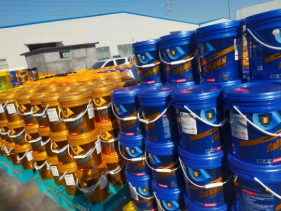 Aceite totalmente sintético.jpg Fully Synthetic Oil.jpg