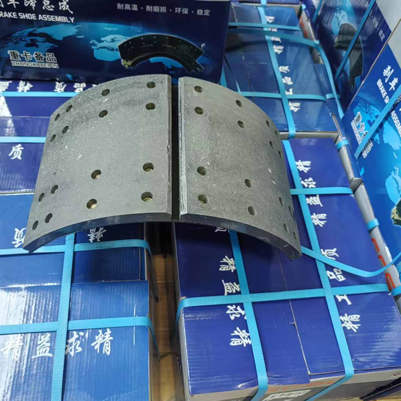 Accessoires voor zware vrachtwagens Rem-ahoe-montage