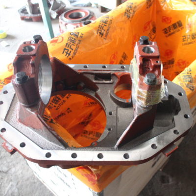 الملحقات LC300 مجموعة مبيت المخفض الرئيسي للمحور المتوسط E2502020F01C