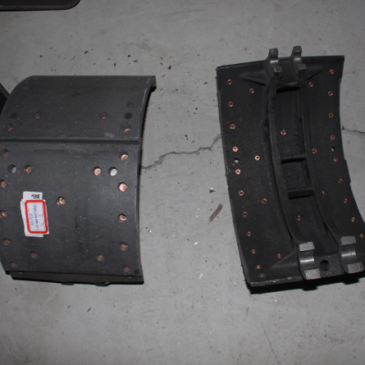 Conjunto de sapata de freio traseiro