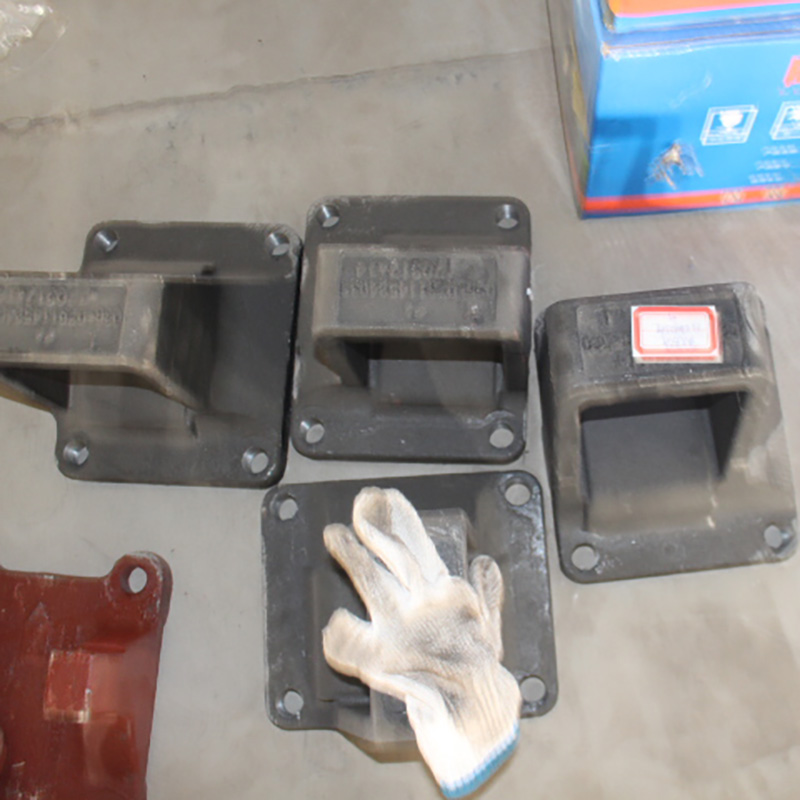 Rear Steel Plate Bracket Stirrup.jpg Rear Steel Plate Bracket Stirrup.jpg